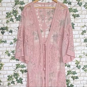 🍀 2 for $15 🍀 Lace cover